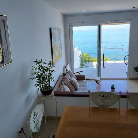 Hébergement de vacances La Perla En Canyelles, Con Vistas Al Mar
